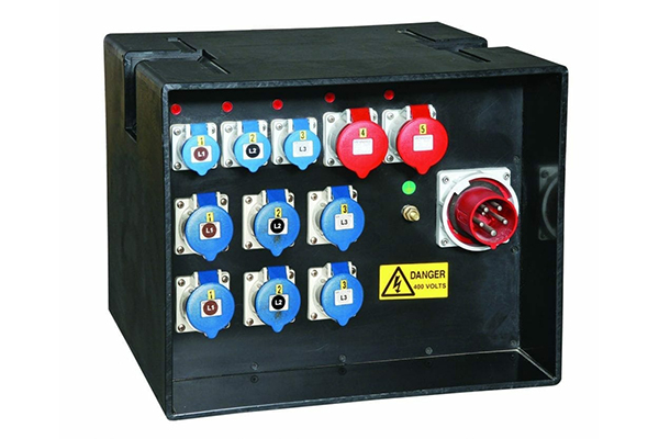 What Industrial Waterproof Connectors Can Meet the Connection and Transmission Requirements of Fire Truck Power Distribution Boxes?